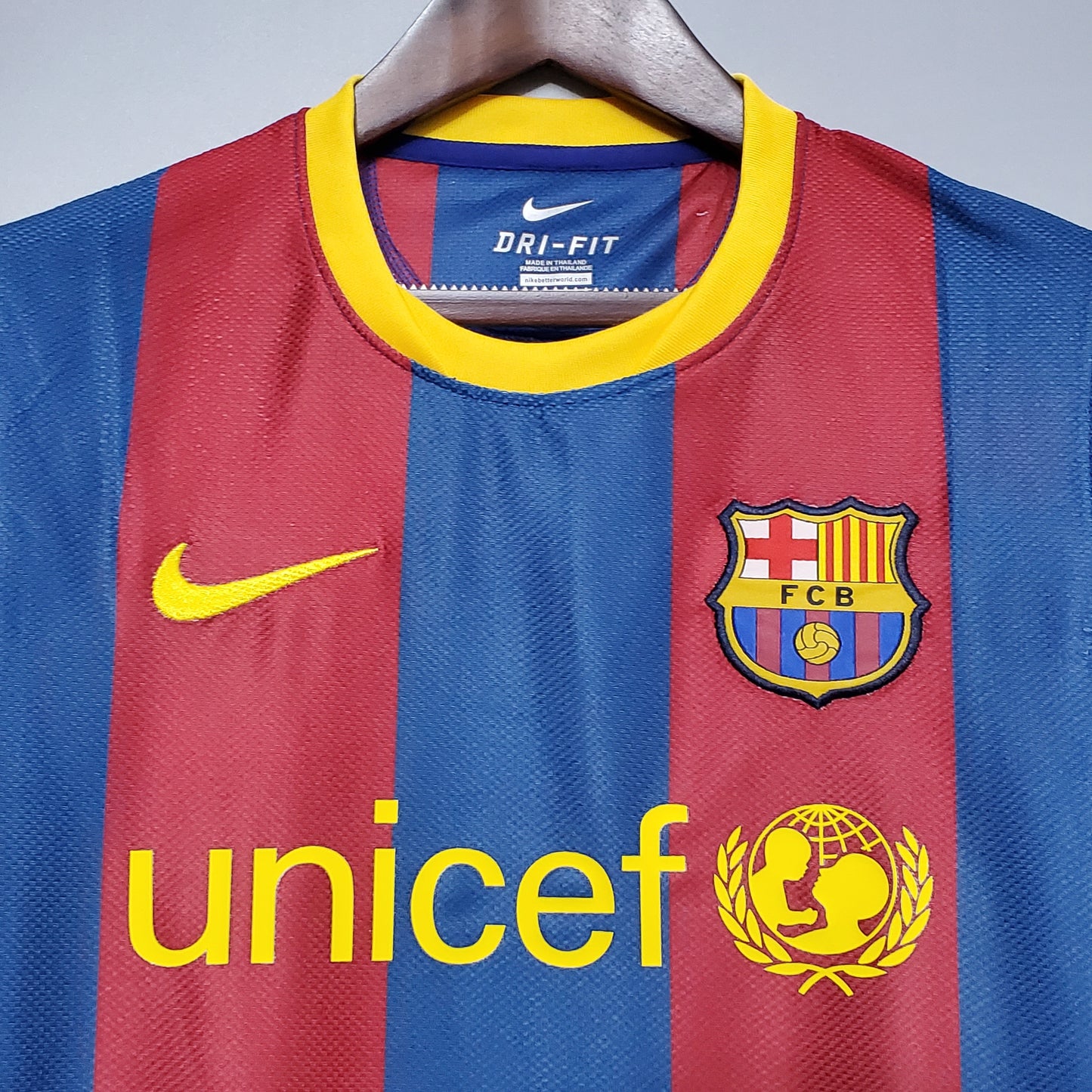Retro Barcelona 10/11 home