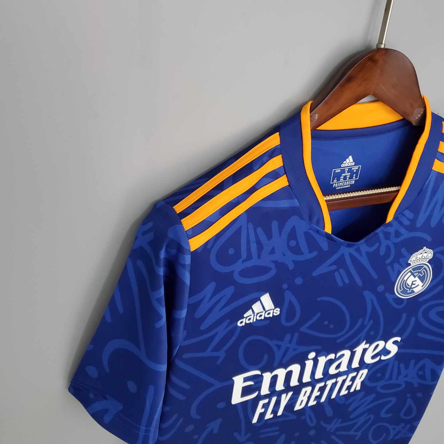 21/22 Real Madrid away