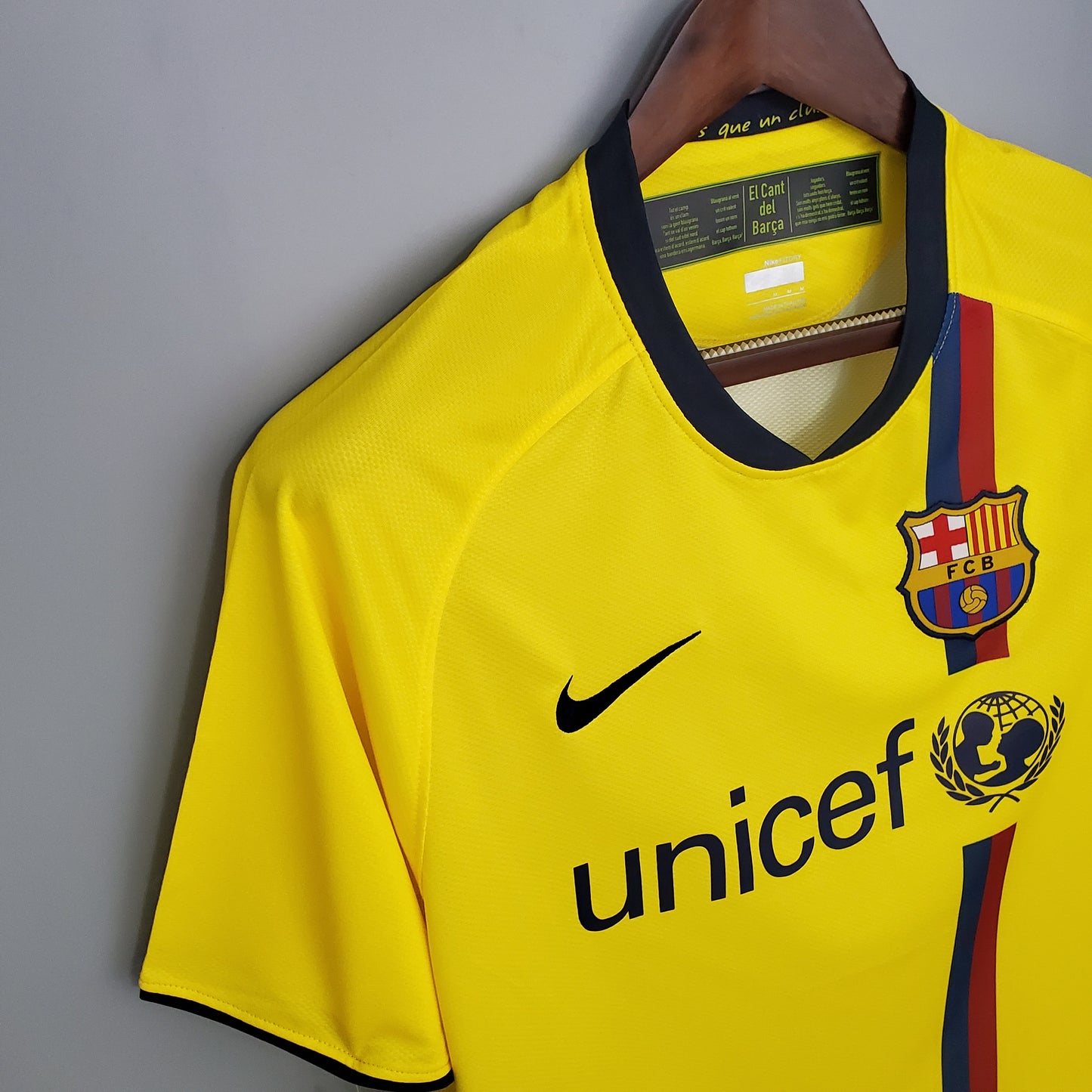 Retro Barcelona 08/09 away