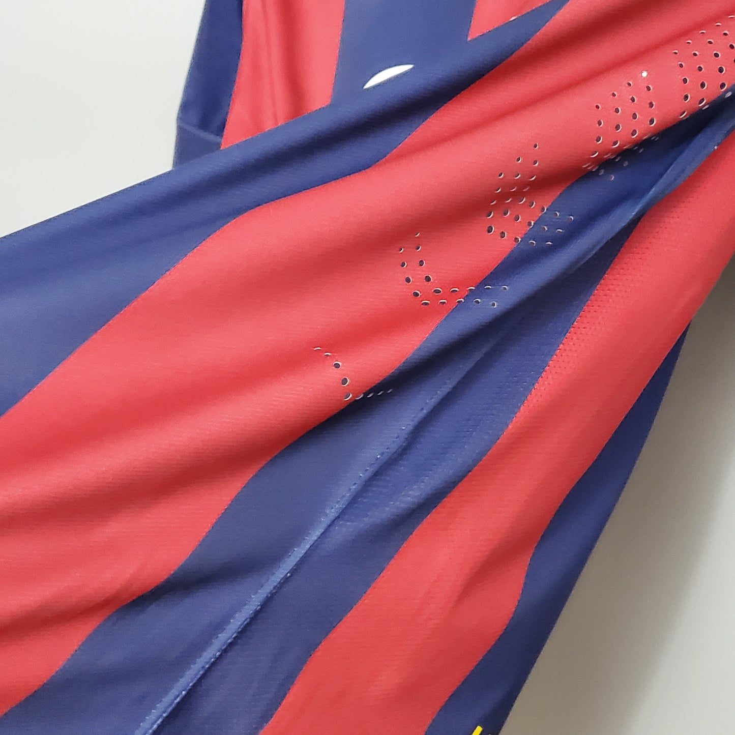 Retro Barcelona 14/15 home