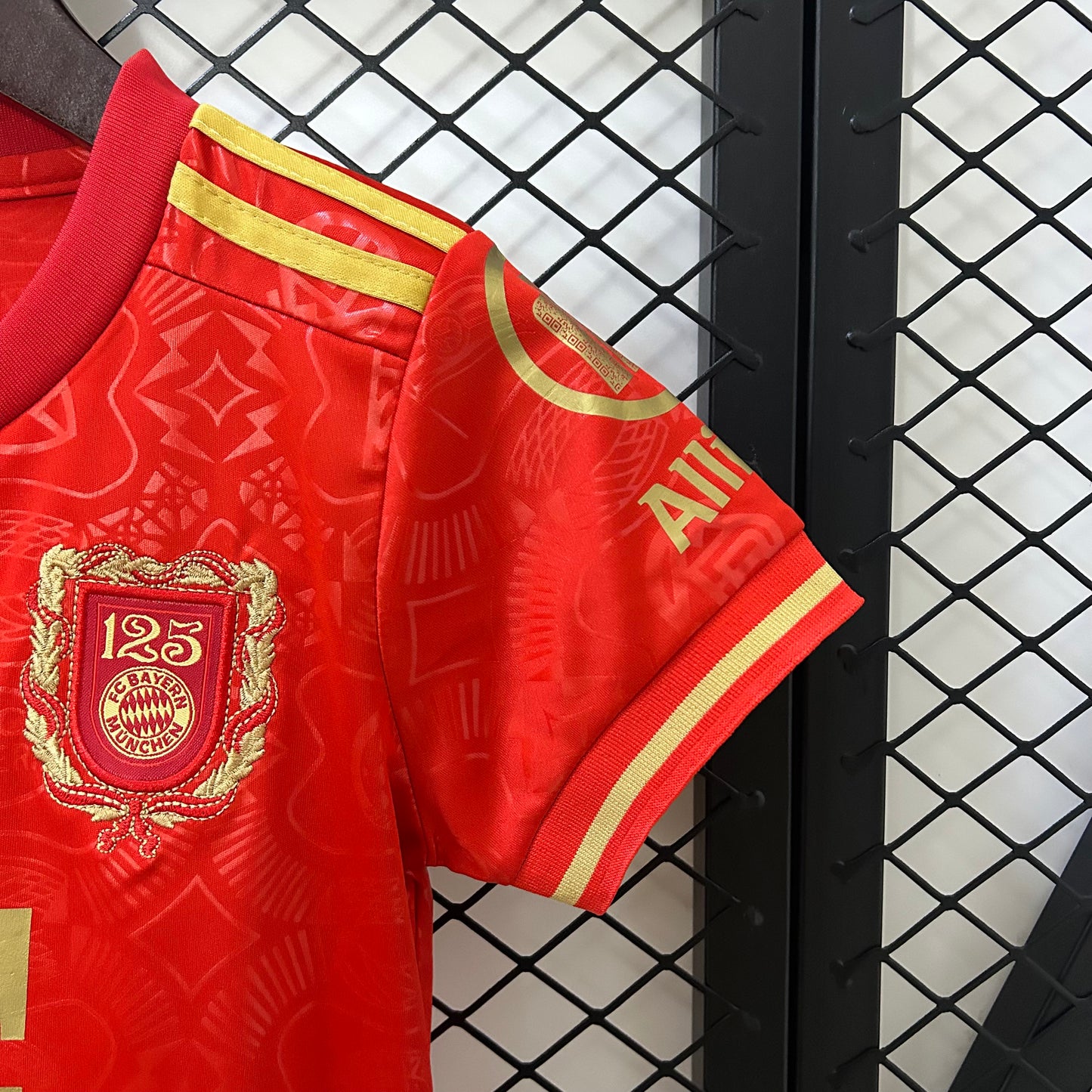 25/26 Kids Bayern 125th Anniversary Kit