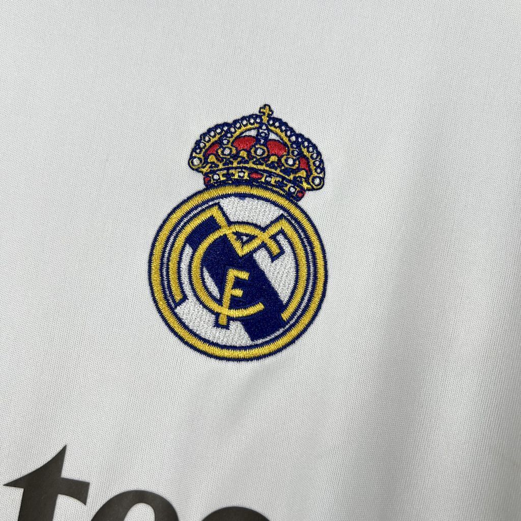 Real Madrid 25/26 Long Sleeve Home Kit