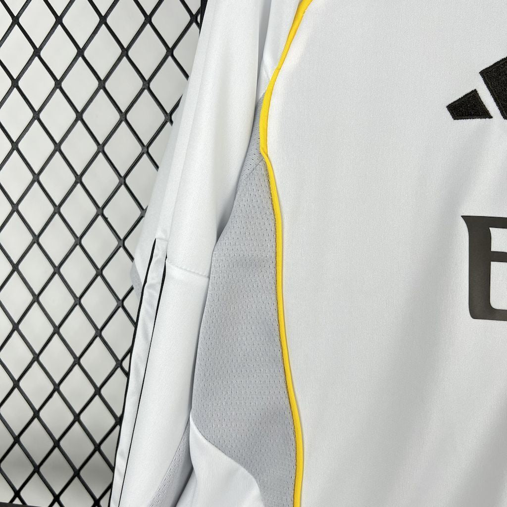 Real Madrid 25/26 Long Sleeve Home Kit