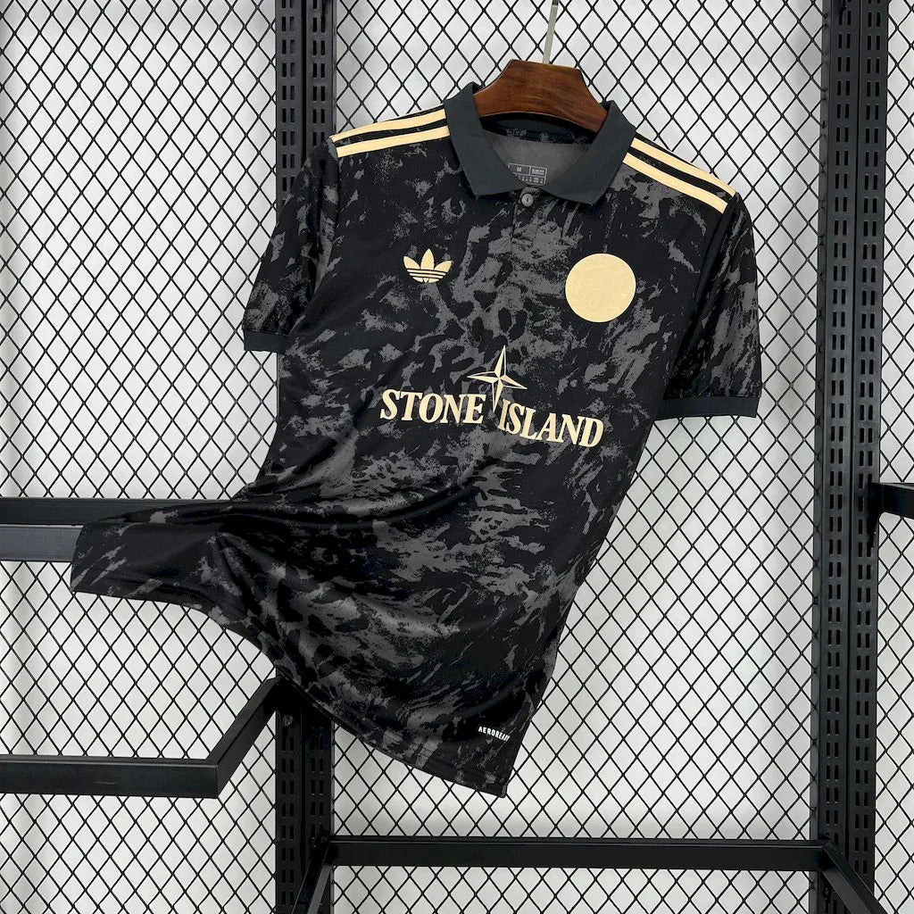 Ajax x Stone Island Special Kit