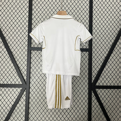 11/12 Kids Retro Real Madrid Home Kit