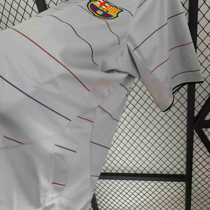 Barcelona 03/04 Away Retro Kit
