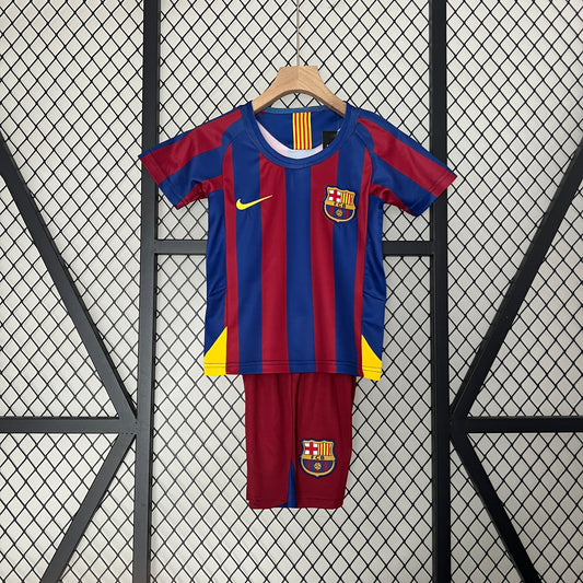05/06 Kids Retro Barcelona Home Kit