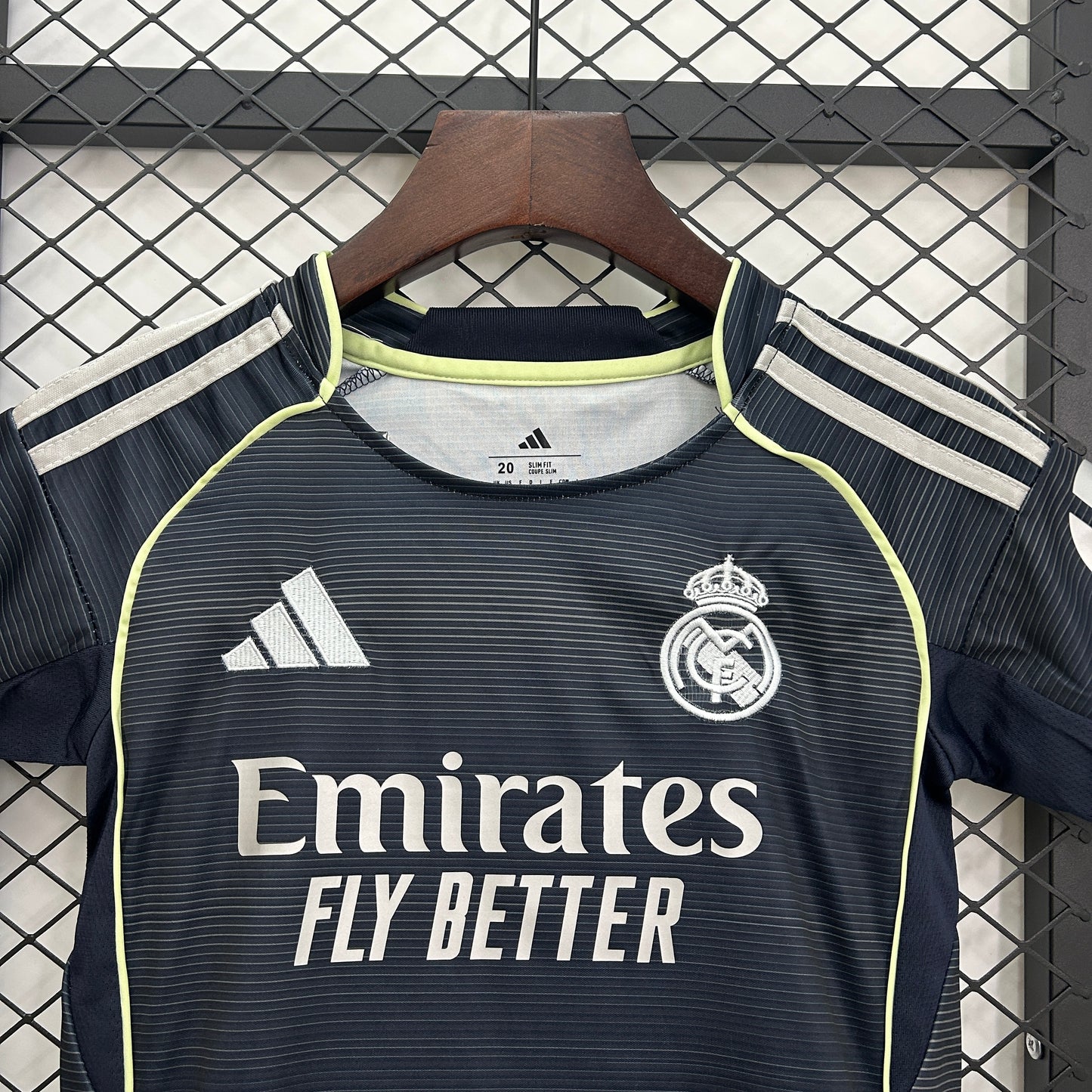 25/26 Kids Real Madrid away Kit