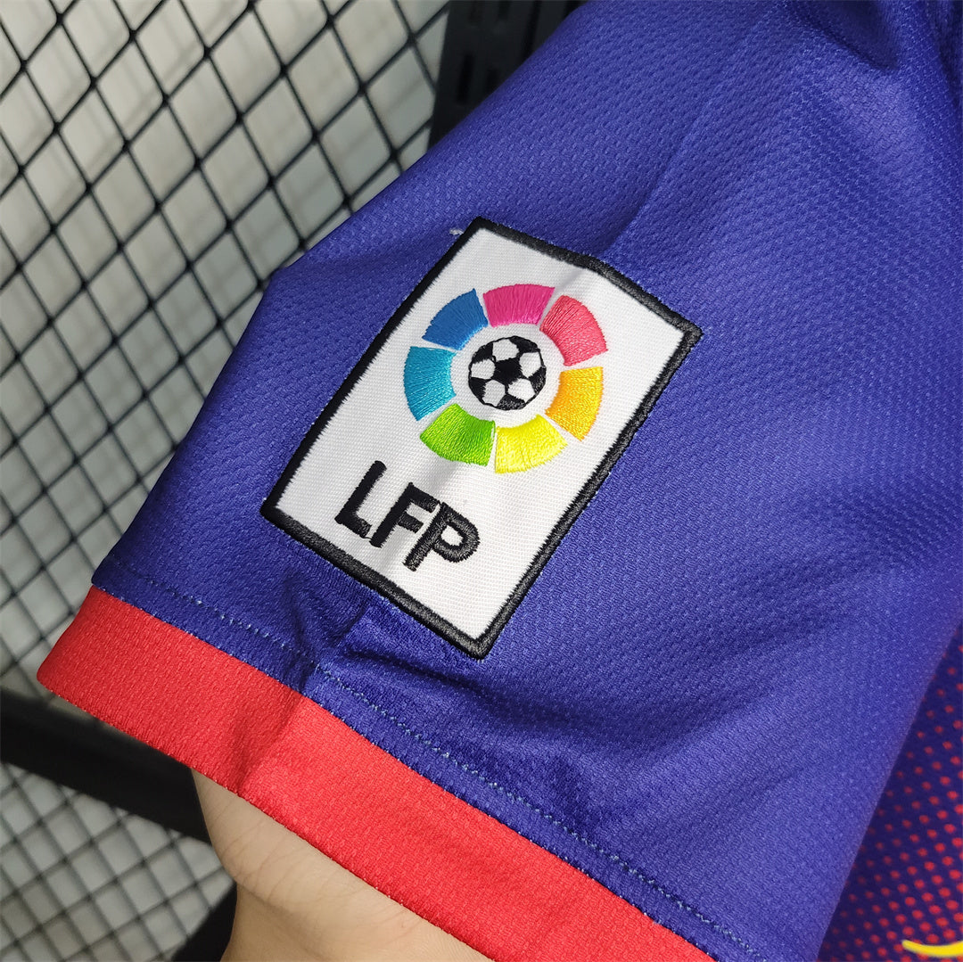 Retro Barcelona 12/13 home