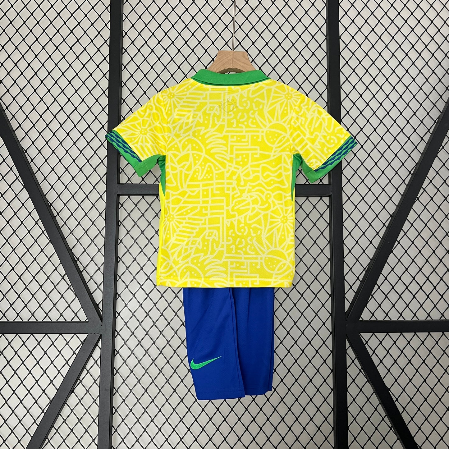 24/25 Kids Brazil Home Kit