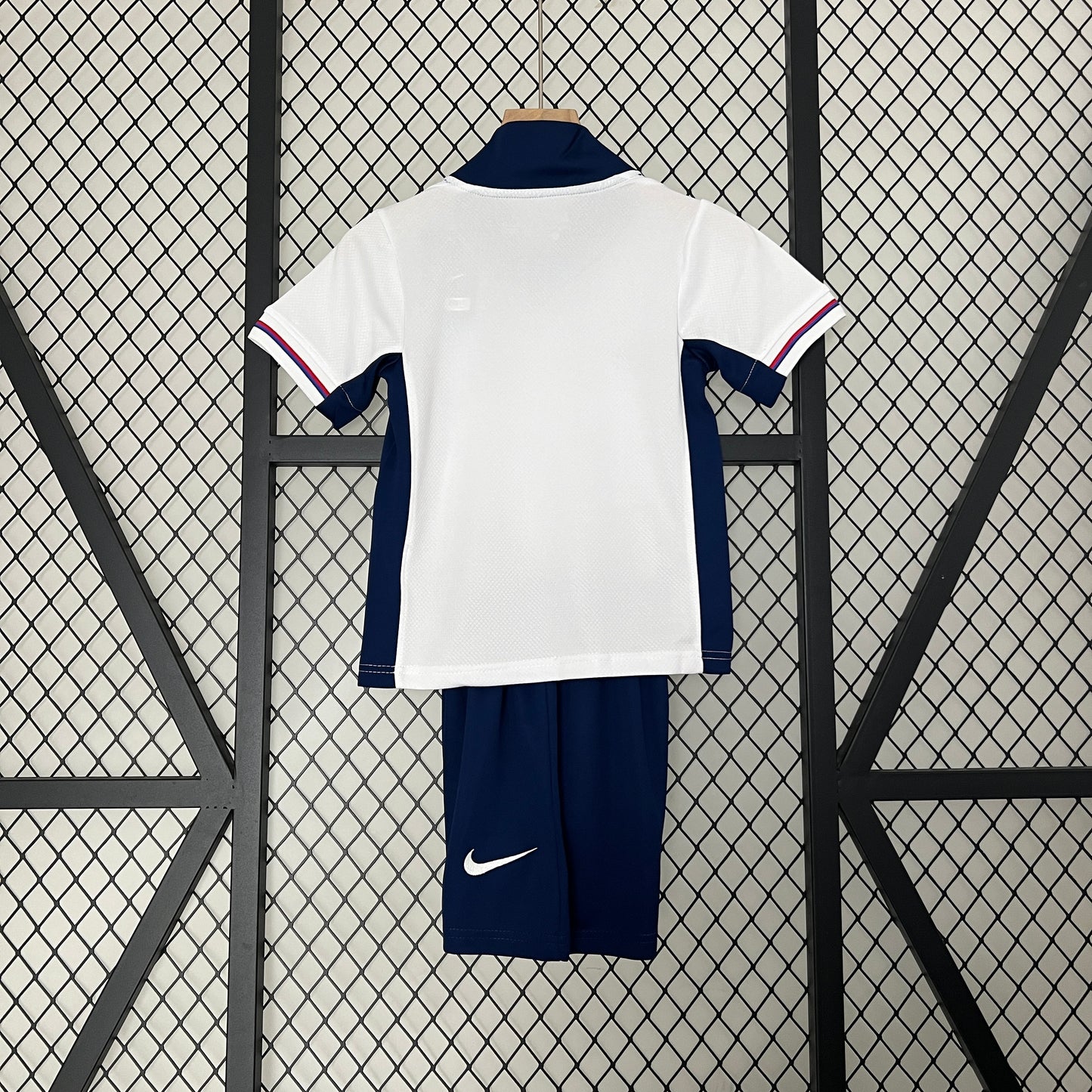 24/25 Kids England Home Kit