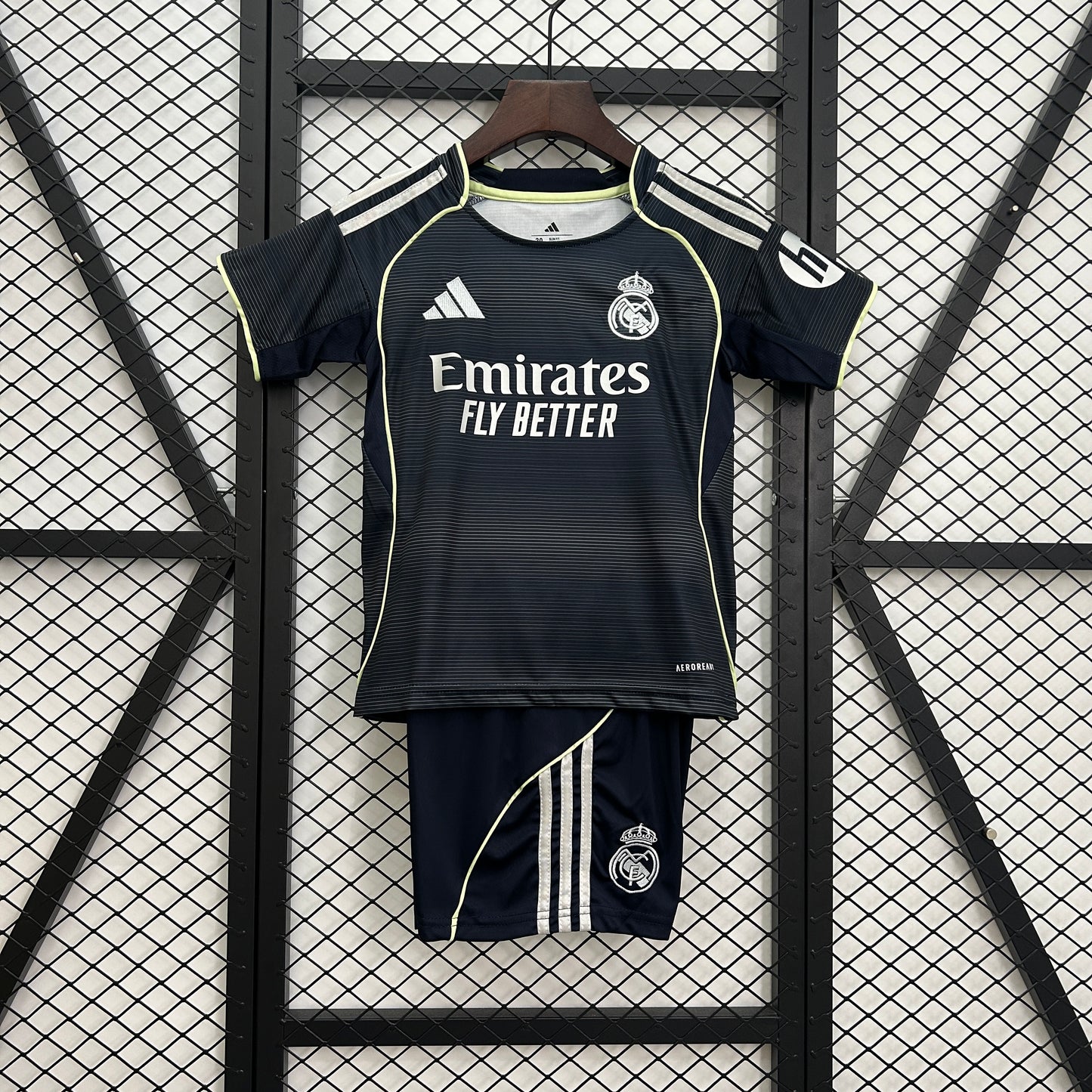 25/26 Kids Real Madrid away Kit