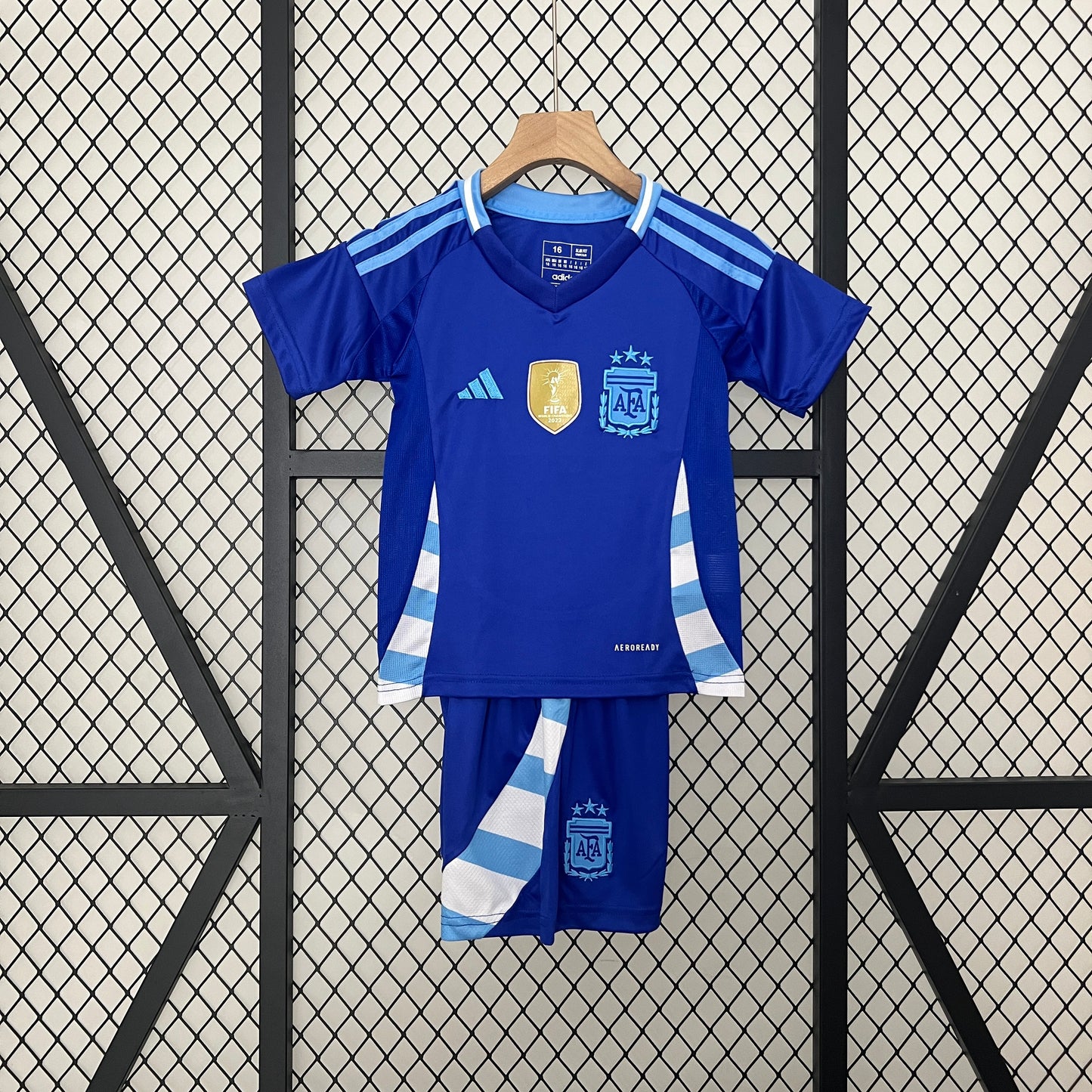 24/25 Kids Argentina Away Kit