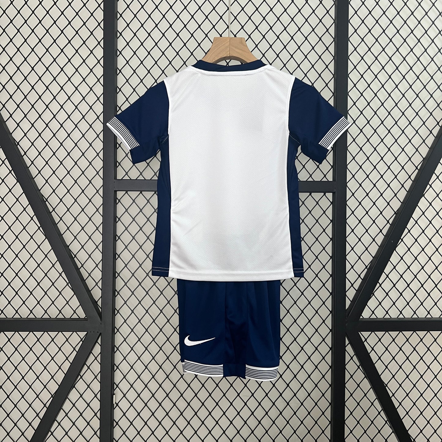 24/25 Kids Tottenham Hotspur Home Kit