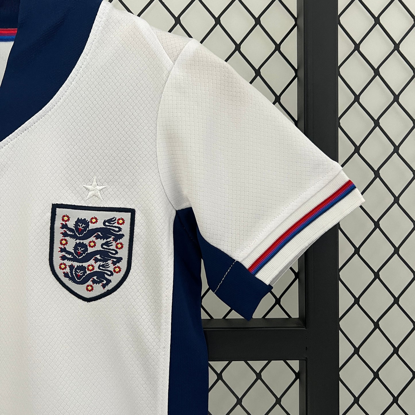 24/25 Kids England Home Kit