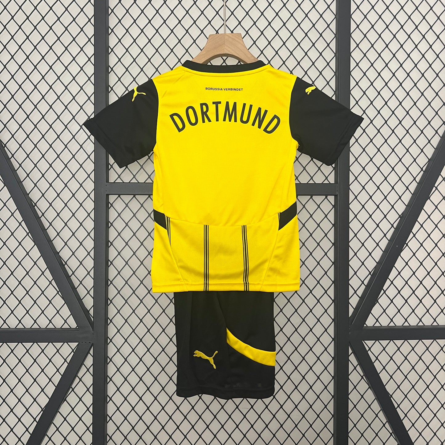 24/25 Kids Dortmund Home Kit