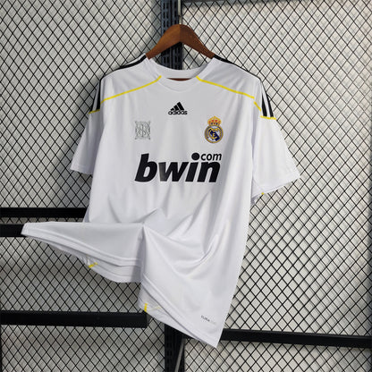 Retro 09/10 Real Madrid Home Kit