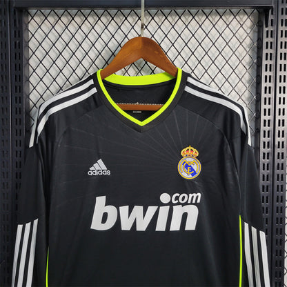 Real Madrid 10/11 Long Sleeve Away Kit