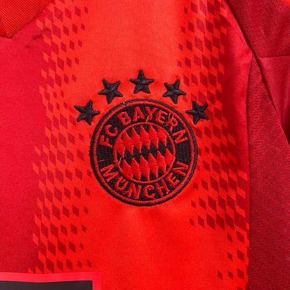 24/25 Kids Bayern Home Kit