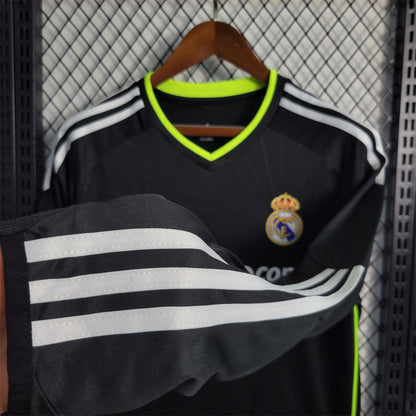 Real Madrid 10/11 Long Sleeve Away Kit