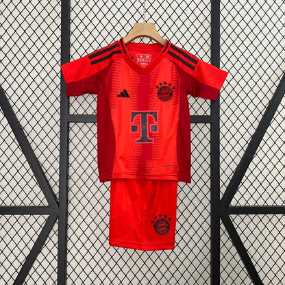 24/25 Kids Bayern Home Kit