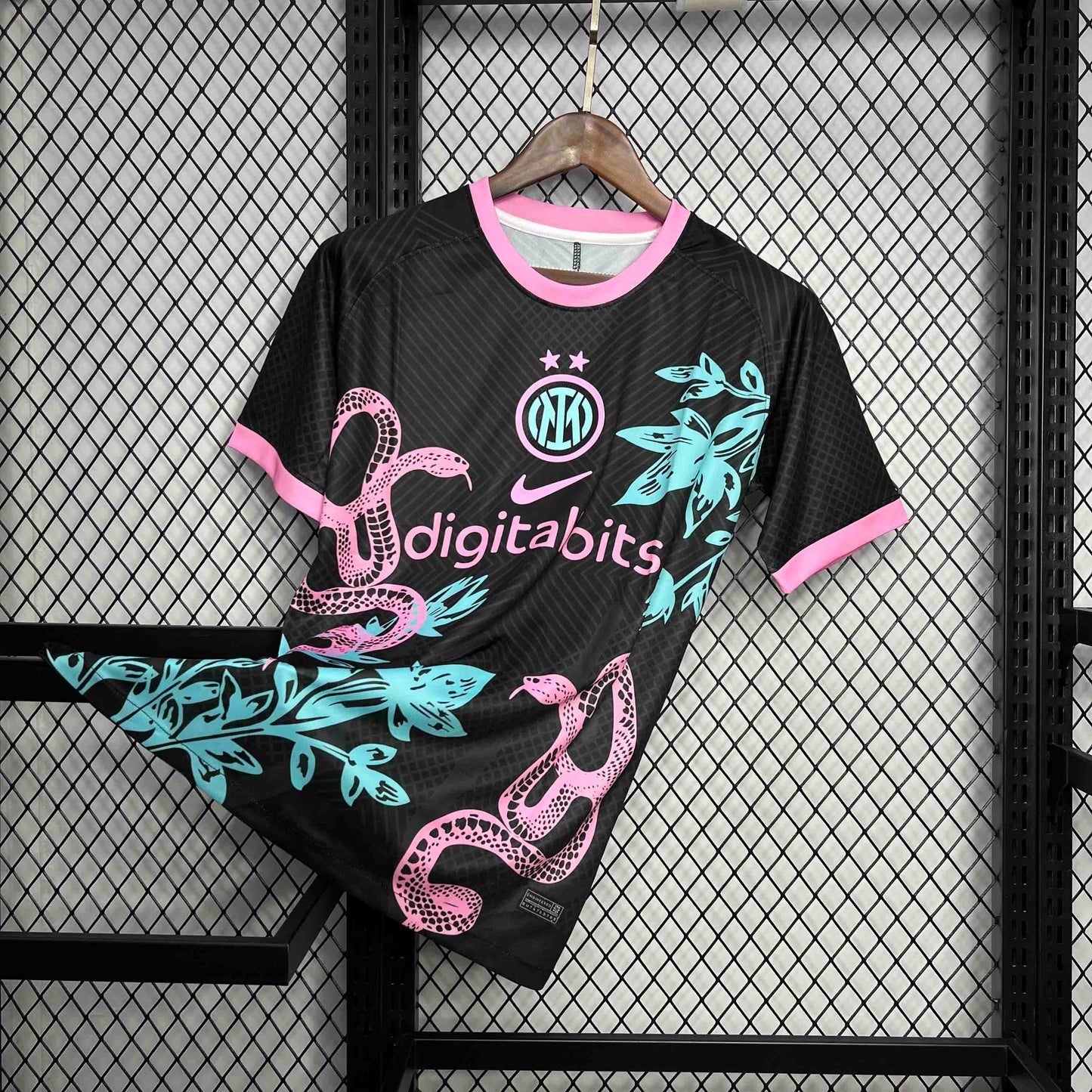 Inter Milan “Serpiente Rosa” Special Kit