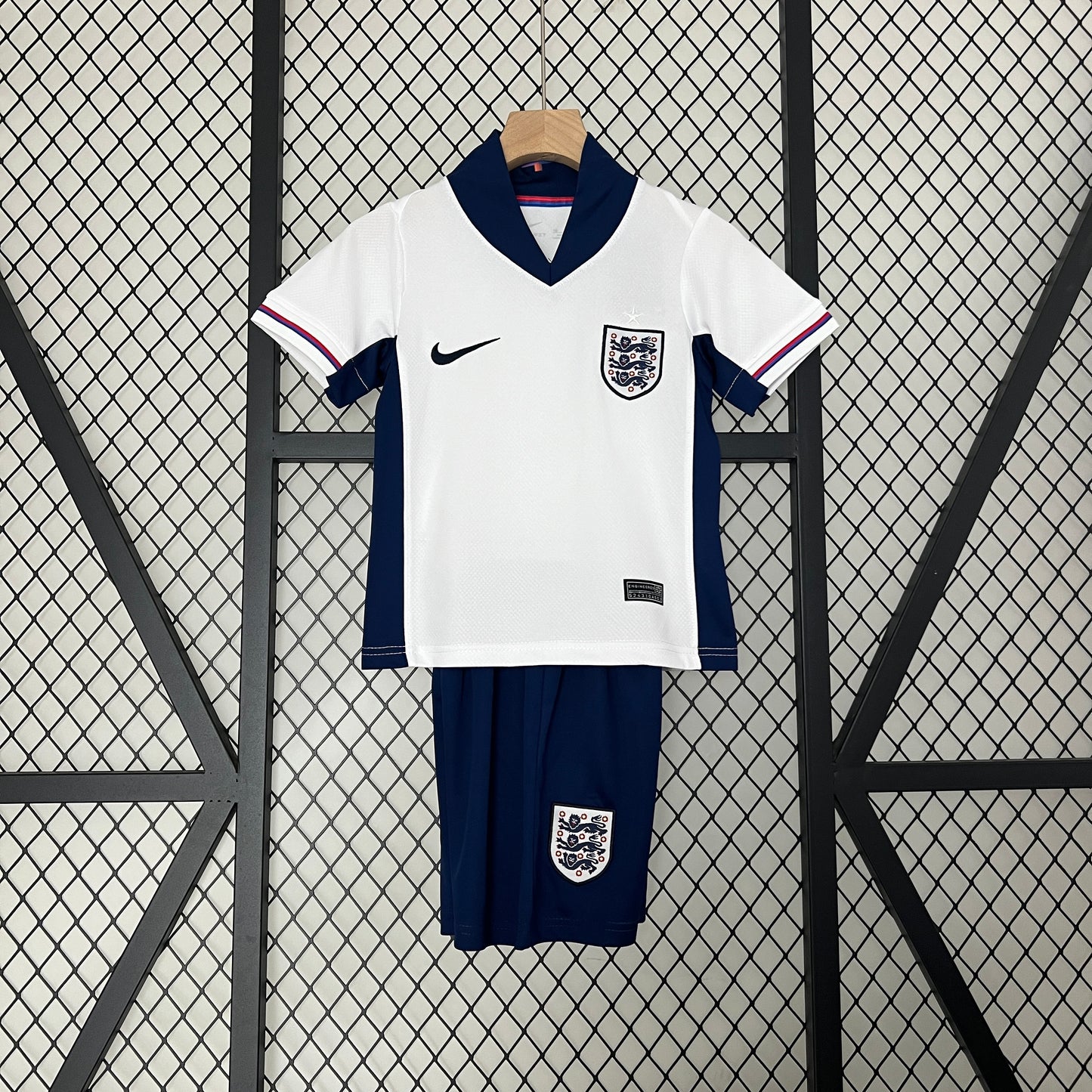 24/25 Kids England Home Kit