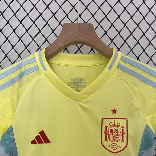 24/25 Kids Spain Away Kit