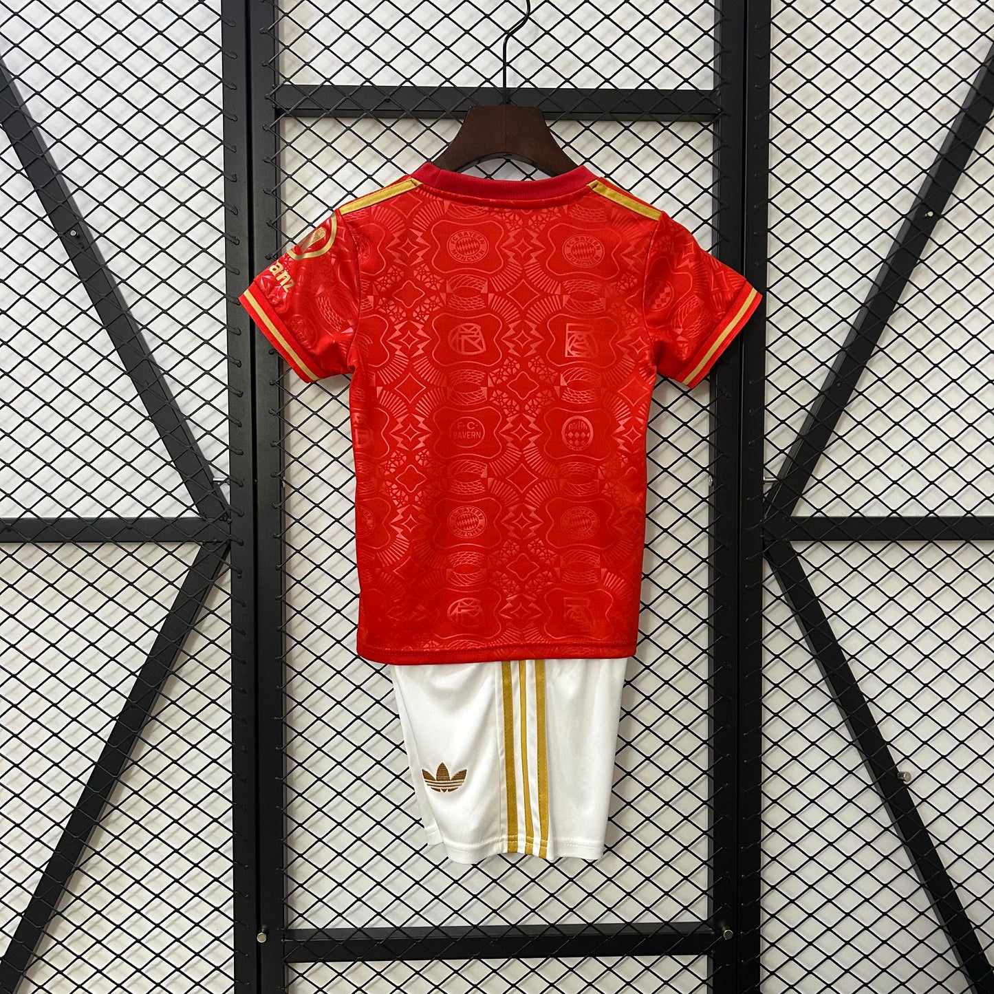 25/26 Kids Bayern 125th Anniversary Kit