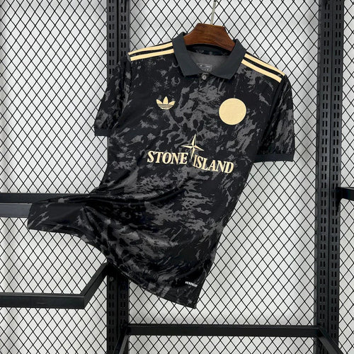 Ajax x Stone Island Special Kit