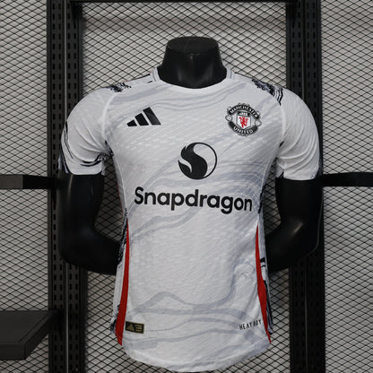 Manchester United “Silver Streak” Special Kit