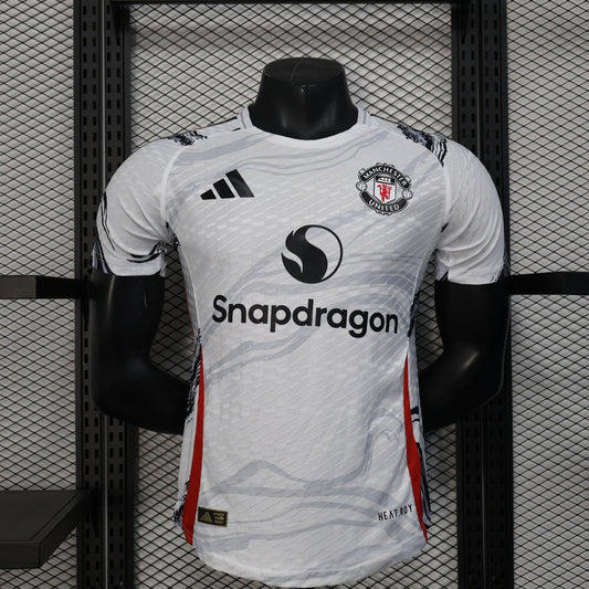 Manchester United “Silver Streak” Special Kit