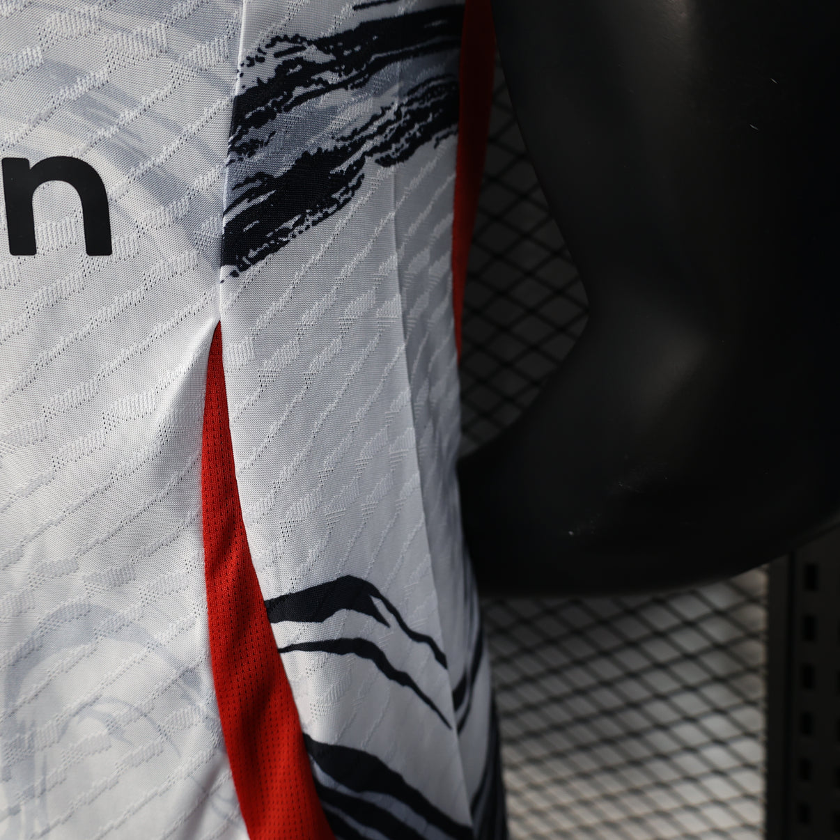 Manchester United “Silver Streak” Special Kit