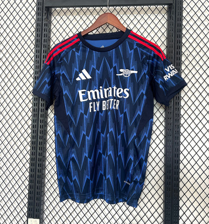 Arsenal “Midnight Thunderbolt” Special Kit