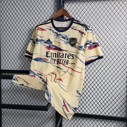 Arsenal “Aurora Waves” Special Kit