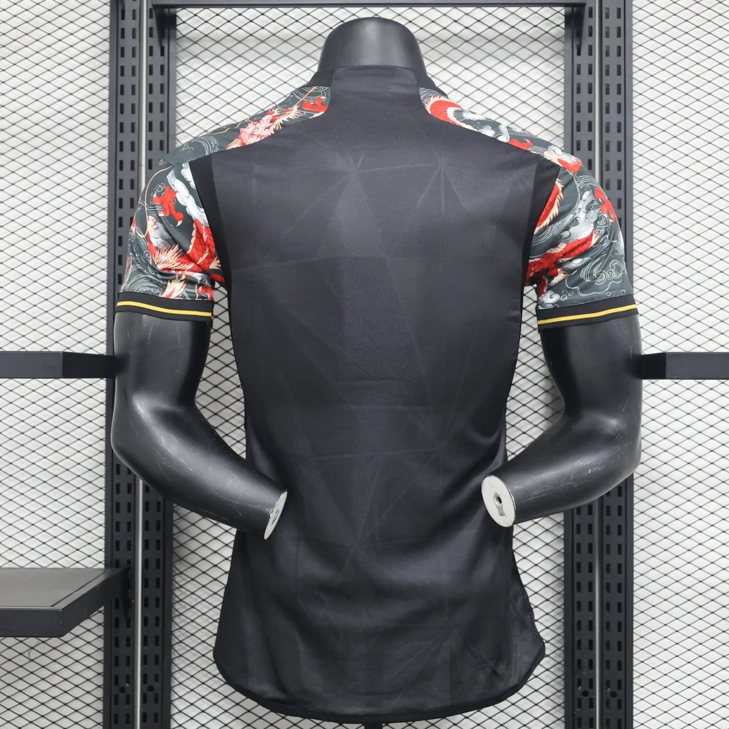 Real Madrid "Dragon de Rosa" special kit